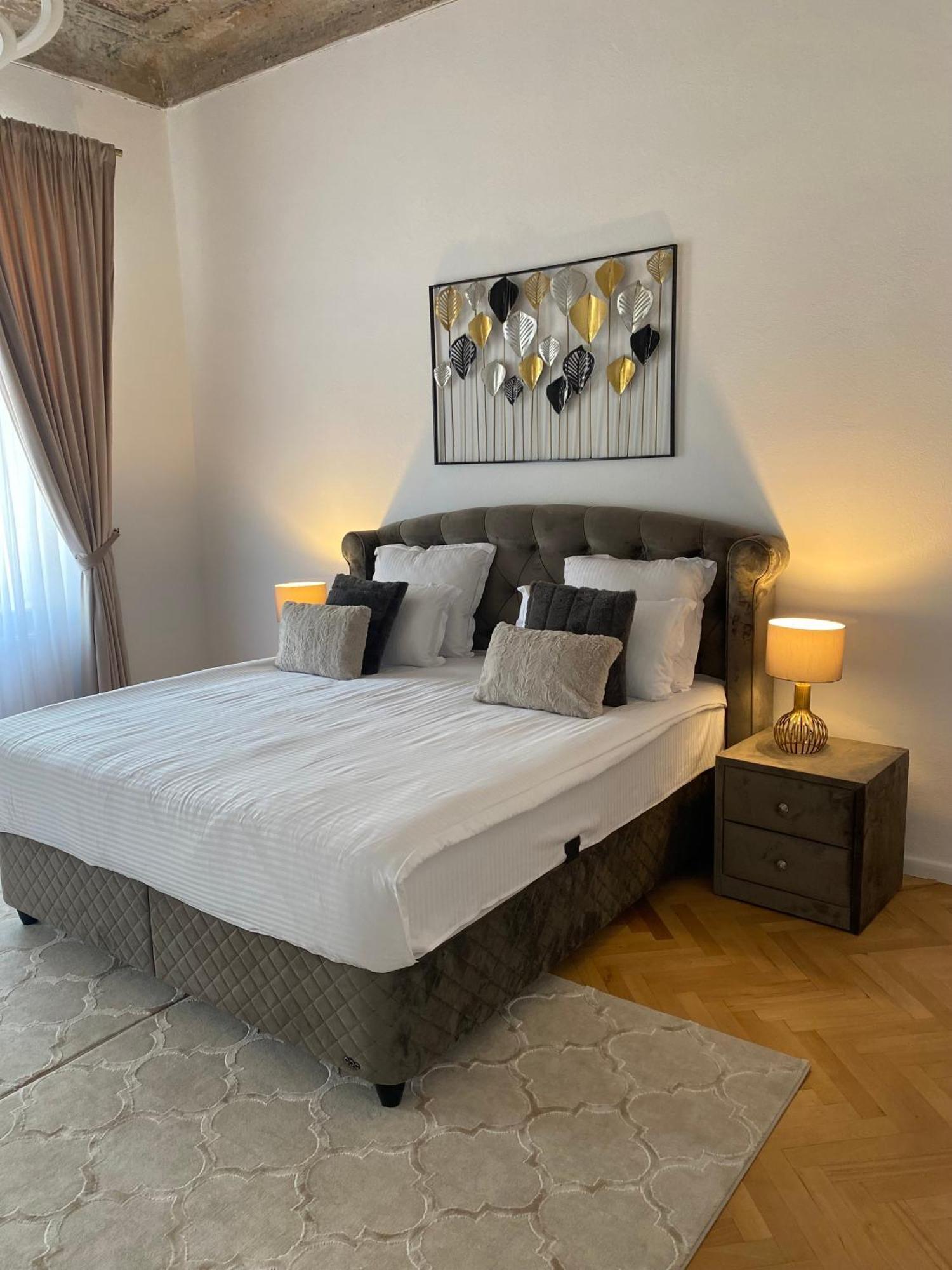 Schiller Rooms Sibiu Bagian luar foto