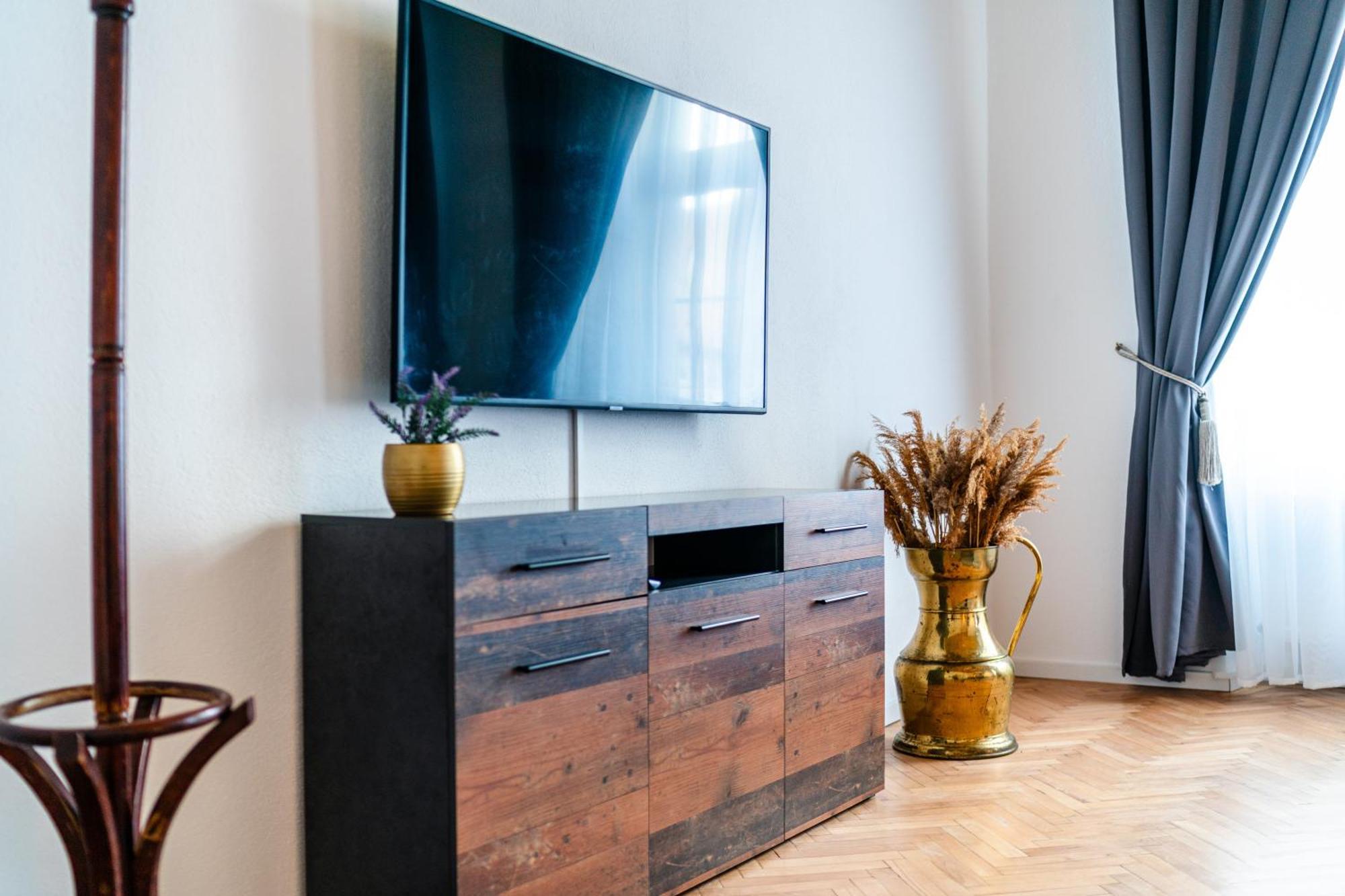 Schiller Rooms Sibiu Bagian luar foto